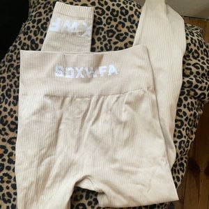 Sarah’s day x white fox